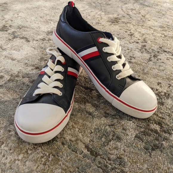 Tommy Hilfiger Other - Tommy Hilfiger Kids Signature Stripe Sneaker size 3